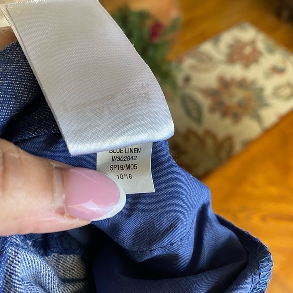 Blue Linen Capris with Red and White Stripe - Picture 4 of 6